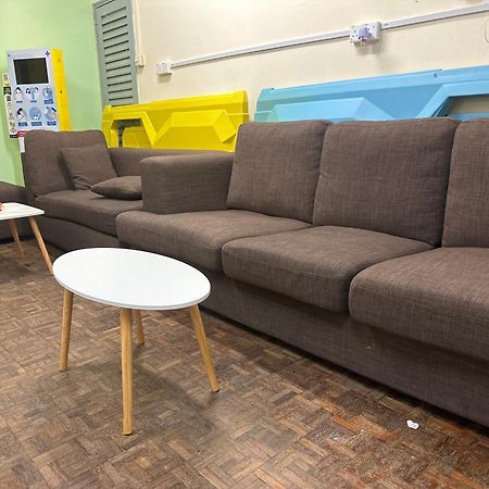 Pelangi Capsule Hostel Джохор Бахру Екстериор снимка