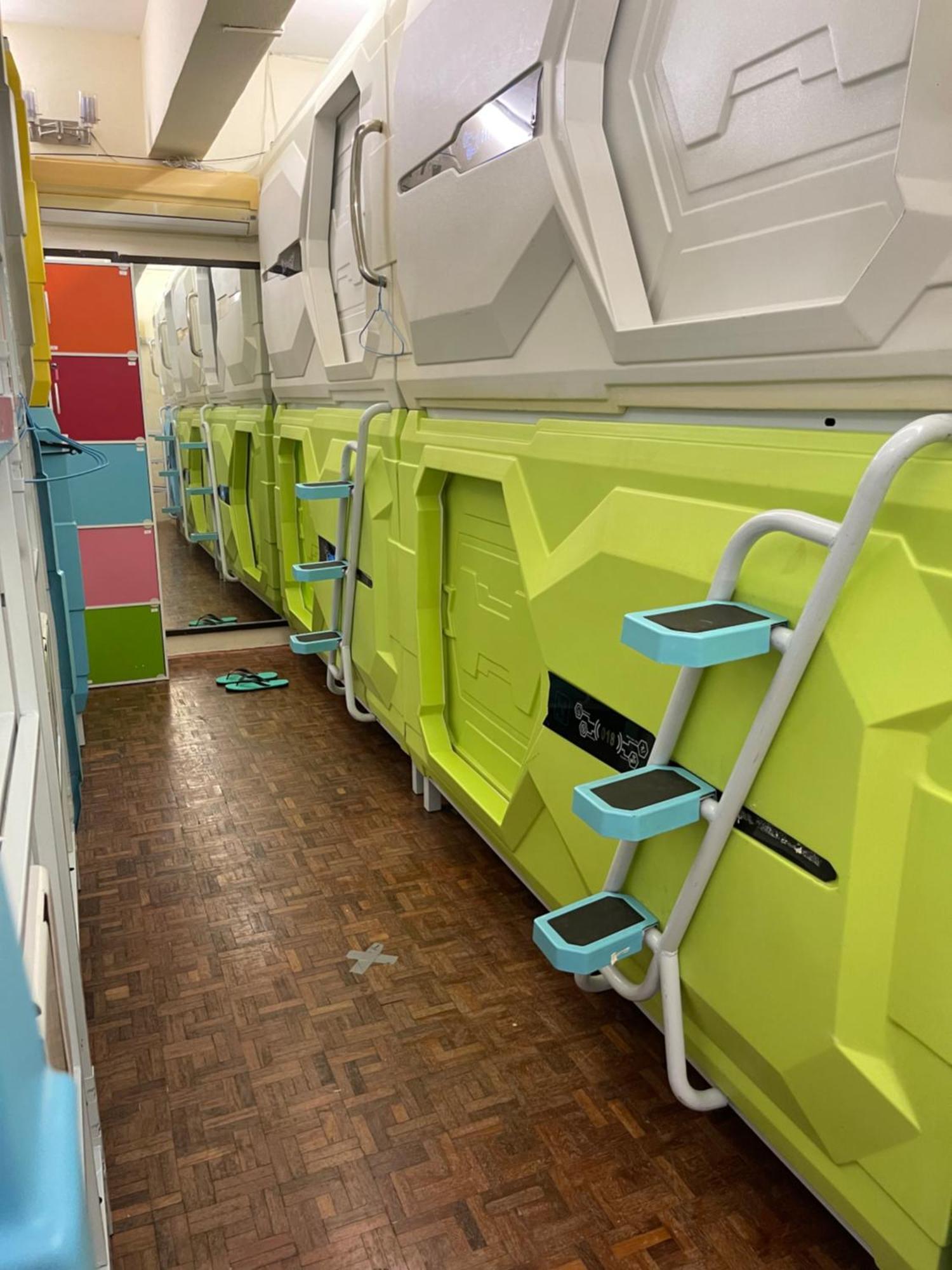 Pelangi Capsule Hostel Джохор Бахру Екстериор снимка